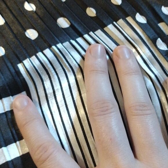 Dressbarn Women's Size XL Super Stretchy Black and White Print Reverse Wear Tank - Picture 8 of 11